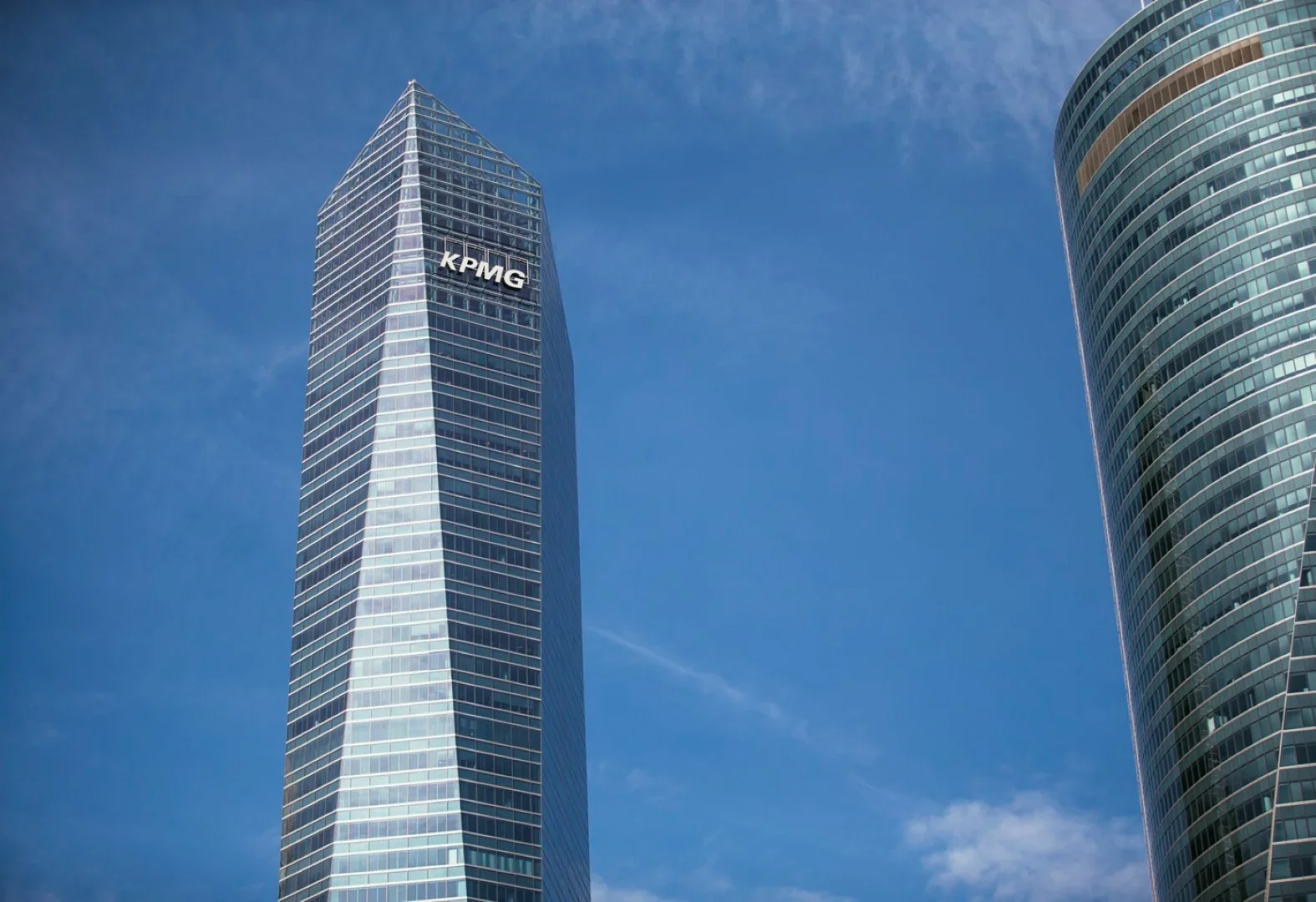 opeMM Torre Cristal